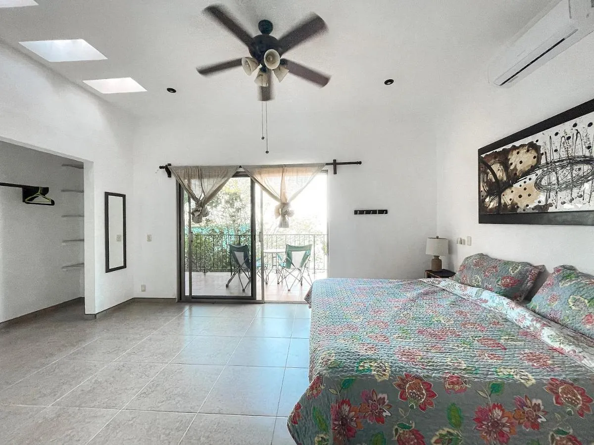 Serenity Cove Lagoon Front Villa Bacalar 0*,